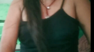 Masturbazione, diteggiatura, sega, massaggio &#8211; tizio ben dotato scopa anale con capezzoli grandi, grande culo, puttana indiana