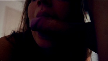 MILF Deepthroat and show Anal Plug
