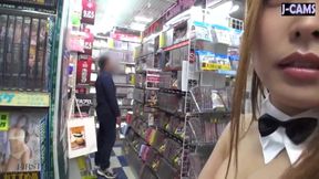 Secret Housewife Bunny - Thrill-seeking Nights Beyond Her Daily Life Part1