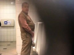 spy guy in bathroom from chile