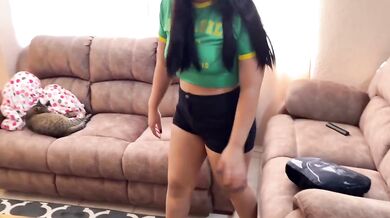Her big ass latina loses it raw in Brasil fucking her mouth first