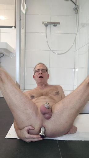 80 days and extremely horny   Clip 1