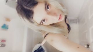 Killer Tgirl luvs being humped by the Mechanical Faux-Cock Screwing Machine