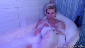 sexy bbw mature slut desperately masturbates in the shower... absolutely naked mature whore in the bathroom!