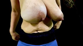 Huge Boobs Bouncing Clapping and Swinging