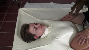spittoon in the vacuum bed!