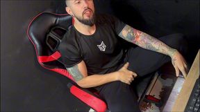 meu time perdeu e resolvi me aliviar batendo uma punheta e falando putaria pra ti ! jerk off