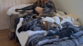Playing and Teasing with a Lot of Fur! Masturbation in a Fur Coat