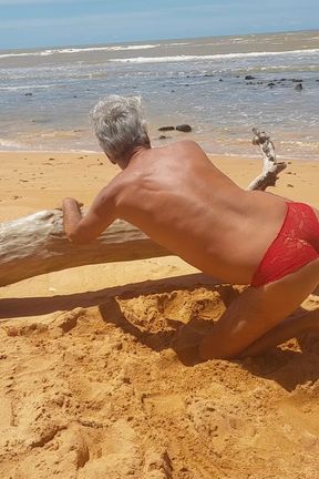 Ladysilva Shemale on the Beach What a Hot Ass in Panties