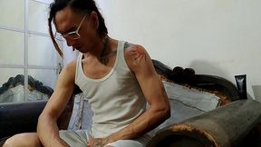 con ropa se consuela y eyacula con cautela: raba erre pro