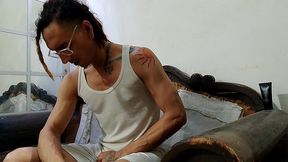 con ropa se consuela y eyacula con cautela: raba erre pro