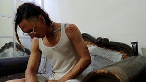 con ropa se consuela y eyacula con cautela: raba erre pro