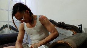 con ropa se consuela y eyacula con cautela: raba erre pro