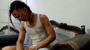 con ropa se consuela y eyacula con cautela: raba erre pro