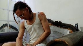 con ropa se consuela y eyacula con cautela: raba erre pro