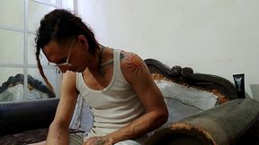 con ropa se consuela y eyacula con cautela: raba erre pro