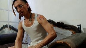 con ropa se consuela y eyacula con cautela: raba erre pro