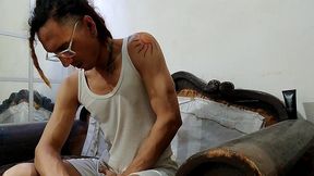 con ropa se consuela y eyacula con cautela: raba erre pro