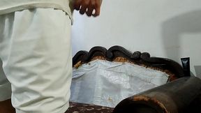 con ropa se consuela y eyacula con cautela: raba erre pro