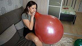 Angie 18 inch red B2P Full HD