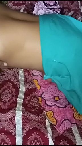 Bhabhi Was Fucked by Two Cocks, One Banana and the Other Dick