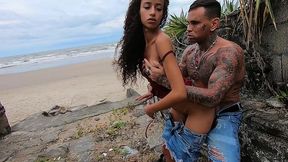 manoella fernandes fudendo com o tatuado na beira da praia