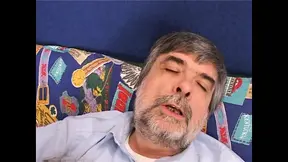 Amateur daddy deep-throats and gives anal HD