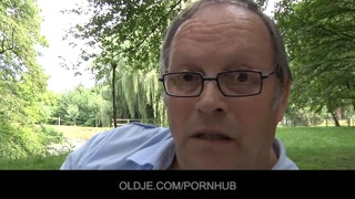 Girl sucking old flaccid cock