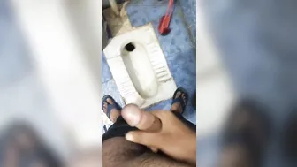 Teen Twink Strokes Big Cock in Solo Handjob