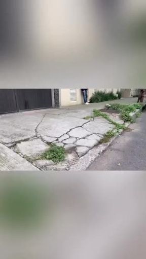 cotorreo con el cuida-coches y negociamos darle lana por agarrarle el culo, y termino dándole una rica culiada 😈🔥
