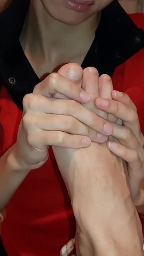POV Foot Fetish - Lesbian-illusion
