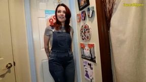 INEED2PEE Meeting Blake Jones wetting her jeans overalls