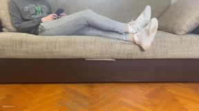 TWO ROOMMATES WITH FUNGUS FEET - MOV HD