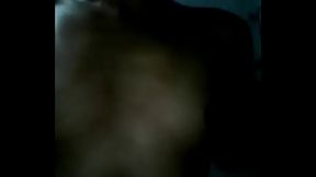 Masturb&aacute_ndose en el ba&ntilde_o