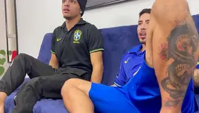 Smooth Moves, Steaming BJ: Buddy Calms Nerves with Oral Before Game – BrazTube 18+