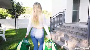 Stepmom gets wet and wild