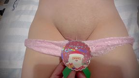 Christmas present! A virgin pussy to show for the first time!