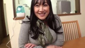 Comfortable Affair Sex With Milk Sprinkles From Huge-Busted Married Woman Hinami Narizawa