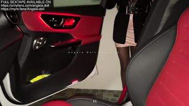 I show off my slutty ass in public parking lots before getting fucked and swallowing cum