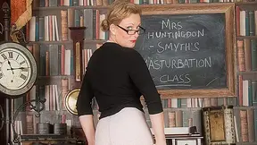 Mrs Huntingdon Smythe in Masturbation Class - Anilos