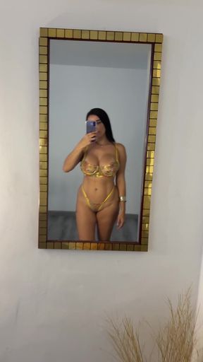 Amateur with big tits shows off her ass