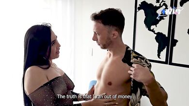 Colombian bitch pays the Airbnb owner with sex - Sarah Black