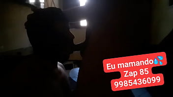 Eu mamando o pau do amigo