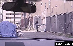 Teenfidelity sadie blake gets off a cop to get out of trouble