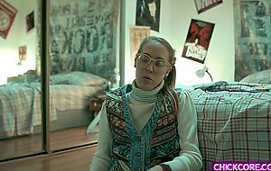 Two lesbian nerds vs space pussy This is AMAZING