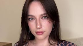 Social Media Creator @emmyelfie @Showing Boobs & #Sexy #Brunette #Natural Big Tits #Nude hot porno video | Tik.Porn