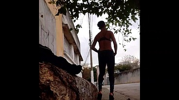 Sabrina Prezotte dando uma voltinha em uma das ruas de prostituiçao da Barra Funda em SP...
