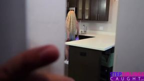 Skyler Vox Takes a Large Cock&#x1F346; Up Close