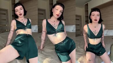 Brunette stepsis licks her pussy with hungry eyes tattooed slut rides dildo solo