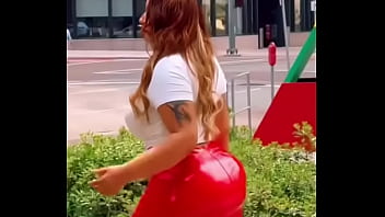 Que bonito amaneci&oacute_ hoy la Mariela con su rico trsero